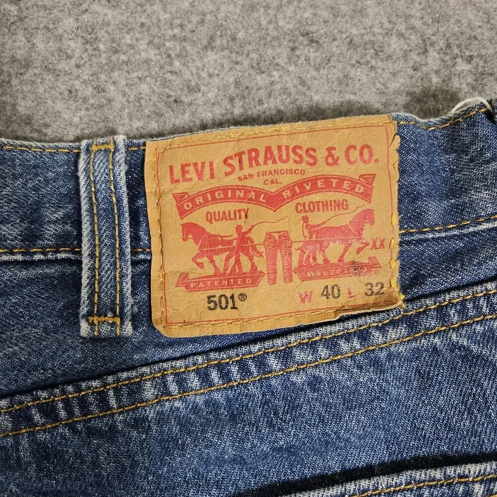 Levis this pair